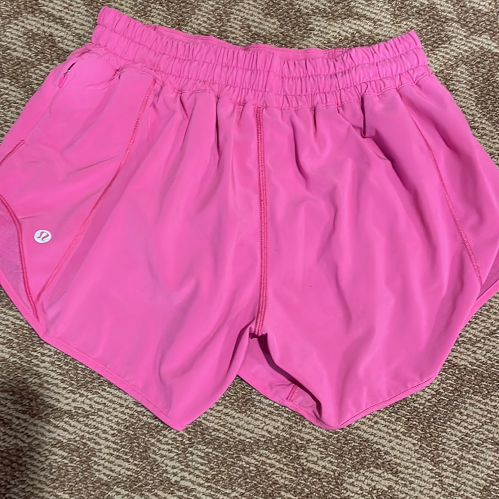 Lululemon Sonic Pink Hotty Hot shorts
